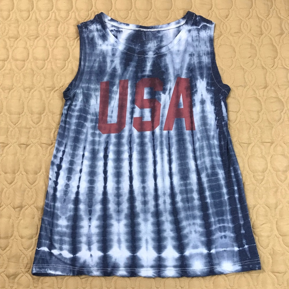 Zoe & Liv | USA Graphic T-Shirt.    E